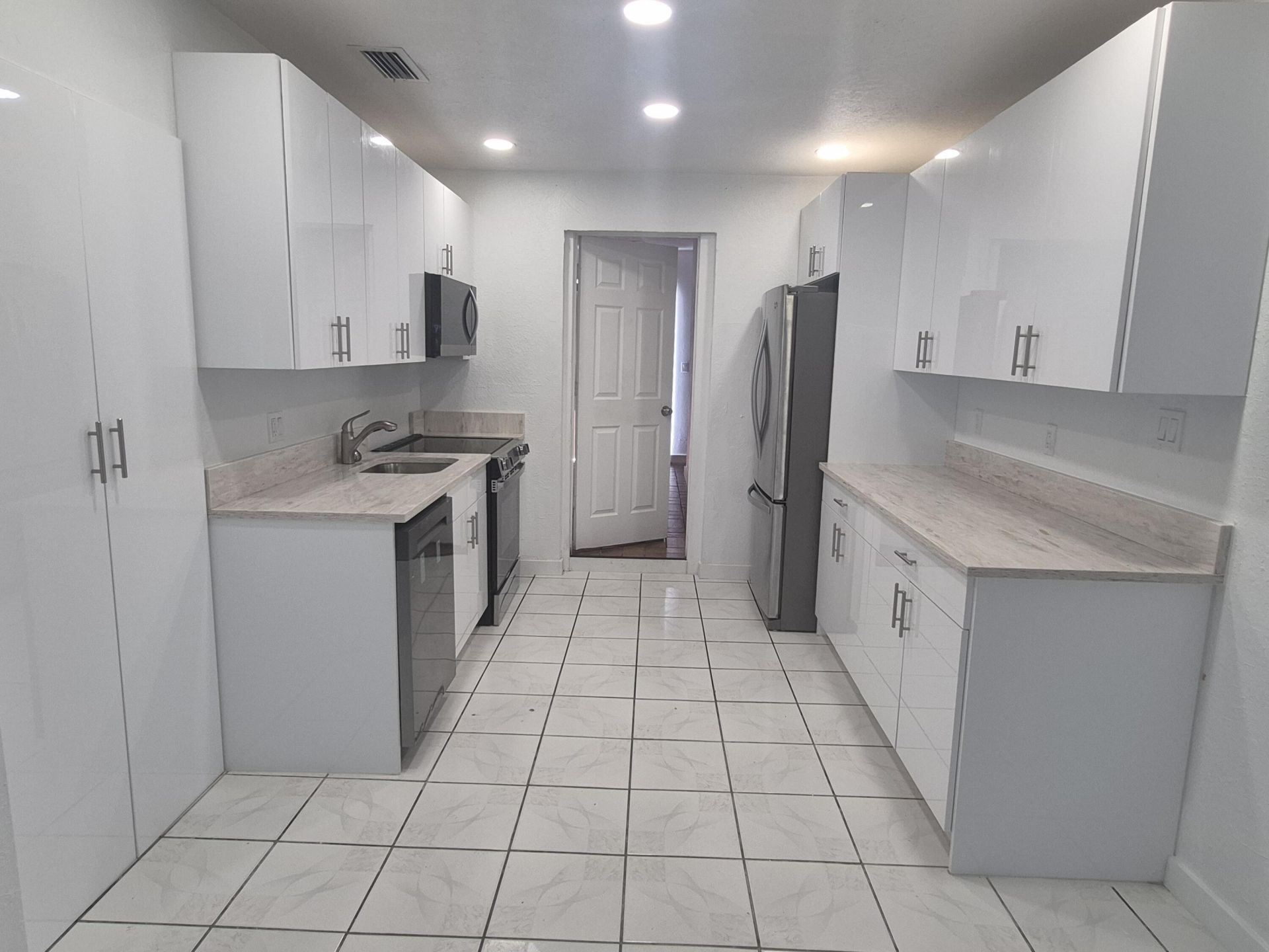 432 Forest Hill Boulevard, West Palm Beach, FL 33405 Photo