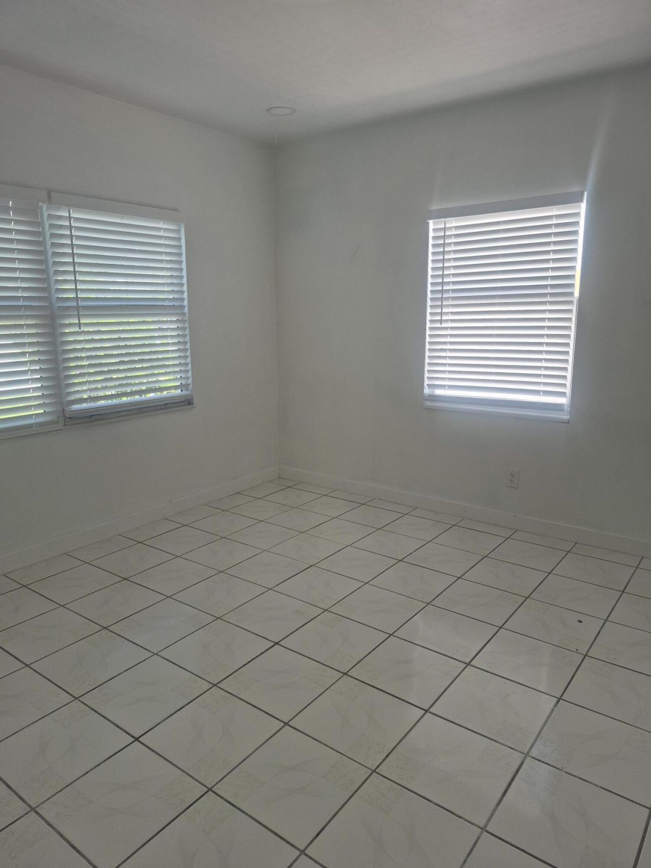 432 Forest Hill Boulevard, West Palm Beach, FL 33405 Photo