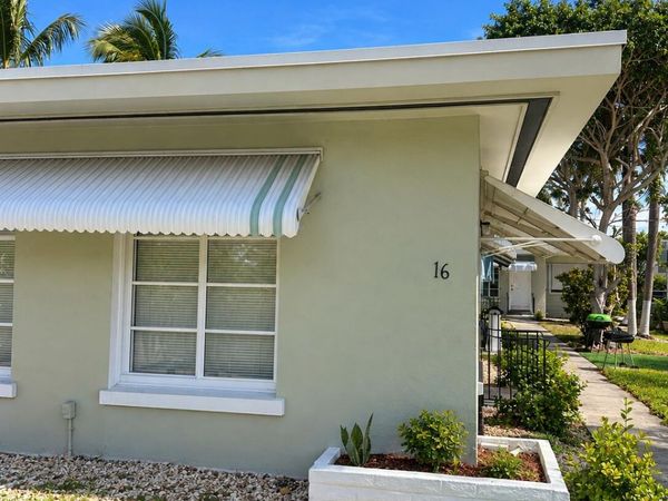 16 S OCEAN BREEZE, Unit 1, Lake Worth Beach, FL 33460