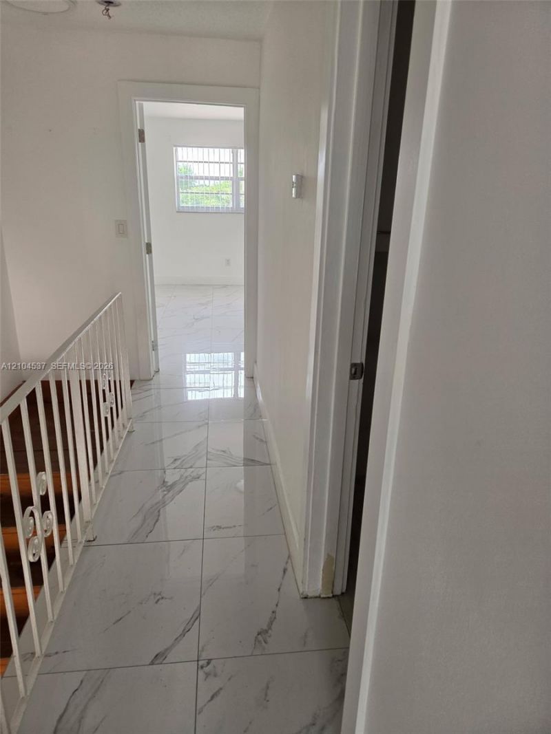1551 W Okeechobee Rd , Unit 15-14, Hialeah, FL 33010 Photo
