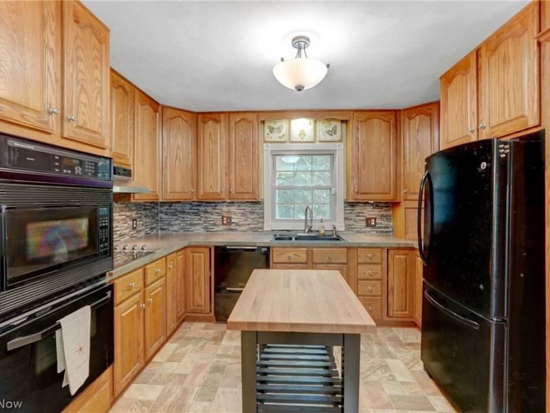 5125 Colorado Avenue, Sheffield, OH 44054 Photo 11