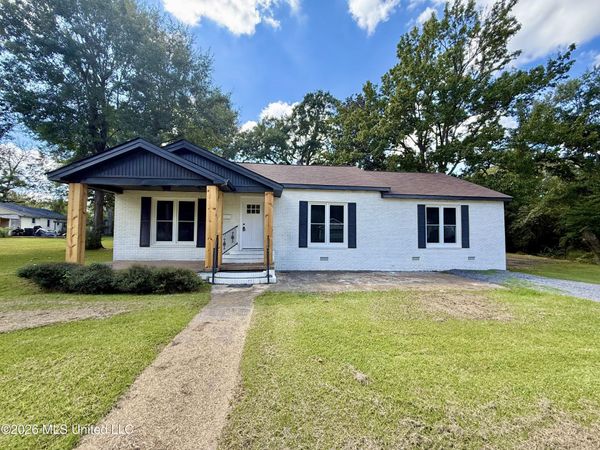 108 Lamar Street, Crystal Springs, MS 39059