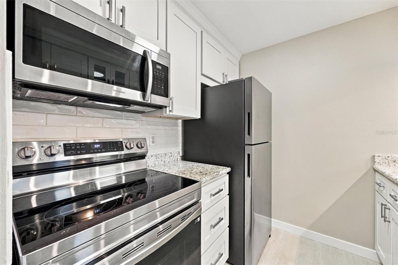 3265 Beneva Road, Unit 104, Sarasota, FL 34232 Photo