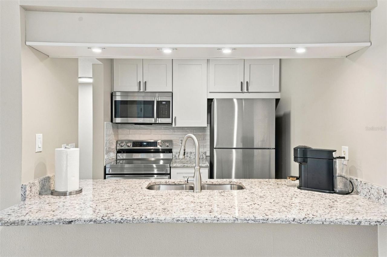 3265 Beneva Road, Unit 104, Sarasota, FL 34232 Photo