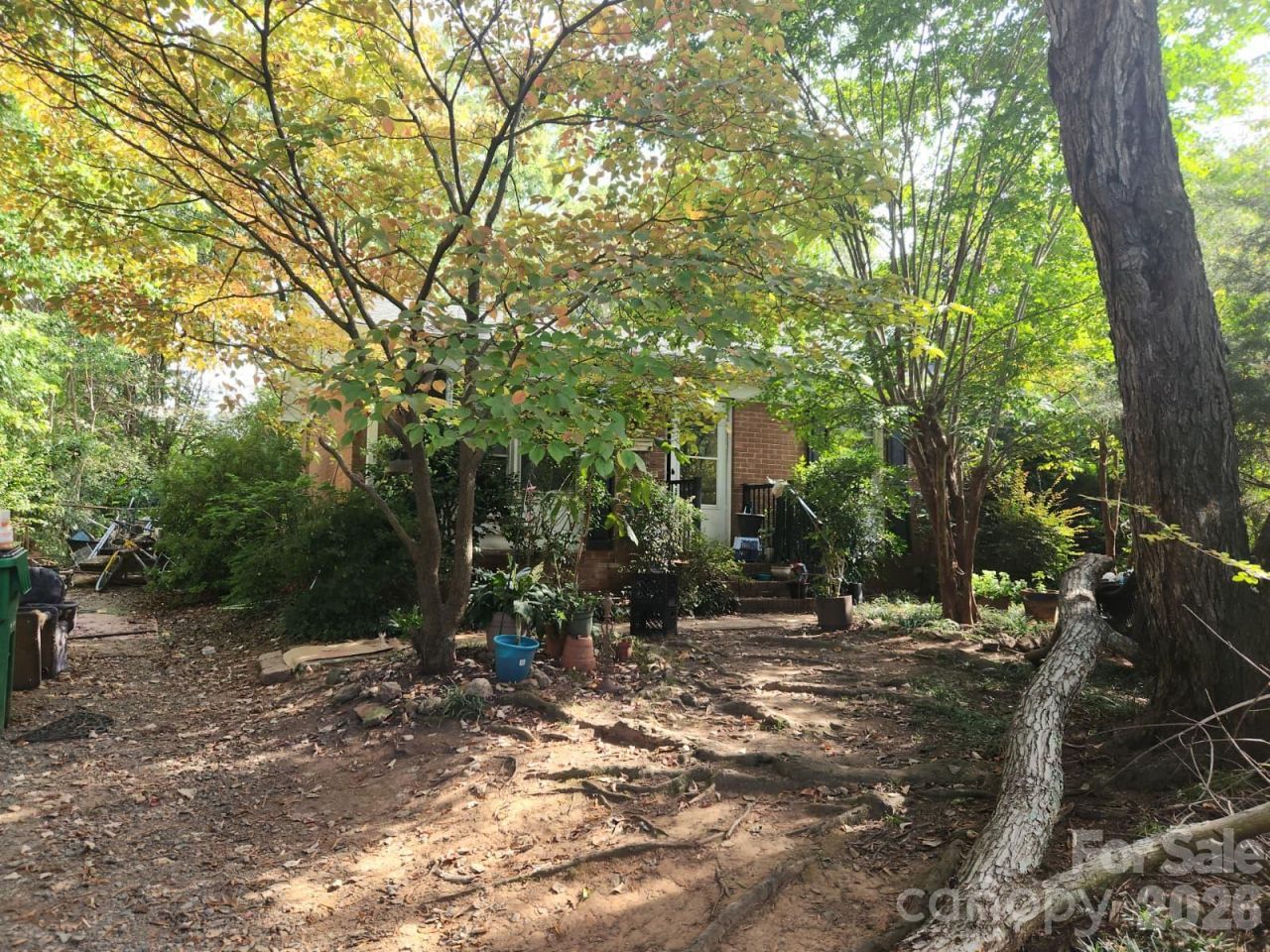 800 Farmcrest Drive, Charlotte, NC 28206 Main Photo