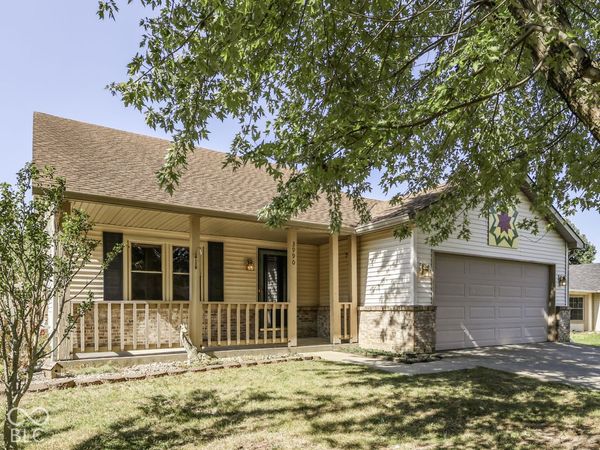 3990 Leslie Court , Franklin, IN 46131