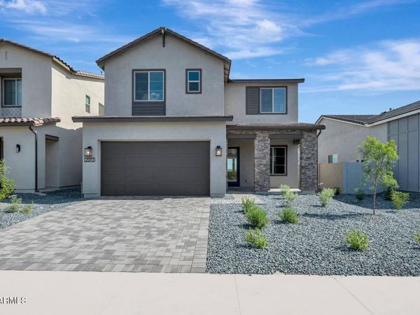 2093 E MILL Road, San Tan Valley, AZ 85140