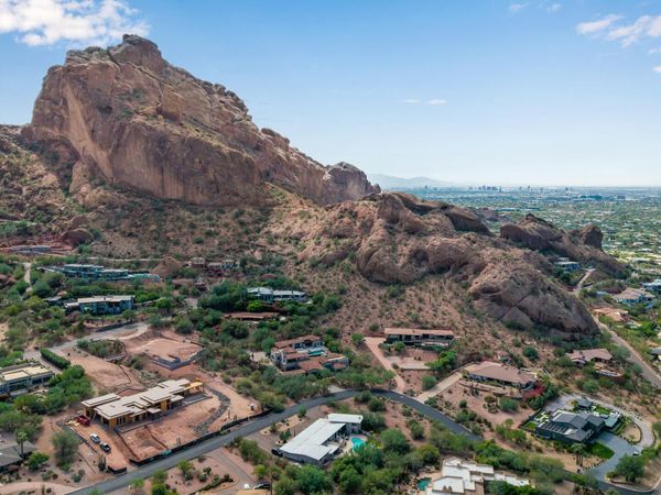 5238 E PALO VERDE Drive, Unit 8, Paradise Valley, AZ 85253