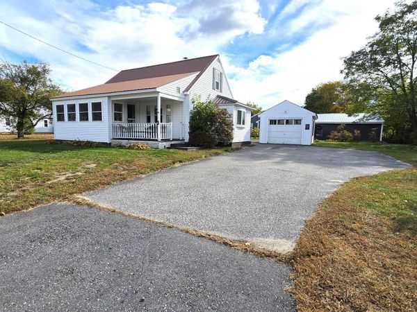 107 Pine Street , Dixfield, ME 04224