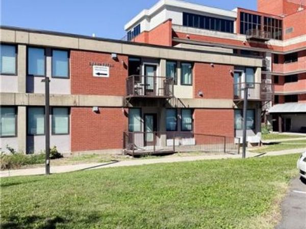 2980 Baltimore Avenue, Unit 2304, Kansas City, MO 64108