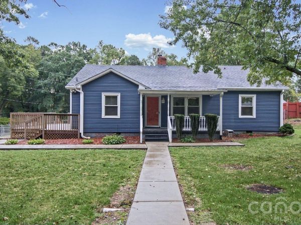 1207 W 4th Avenue , Gastonia, NC 28052