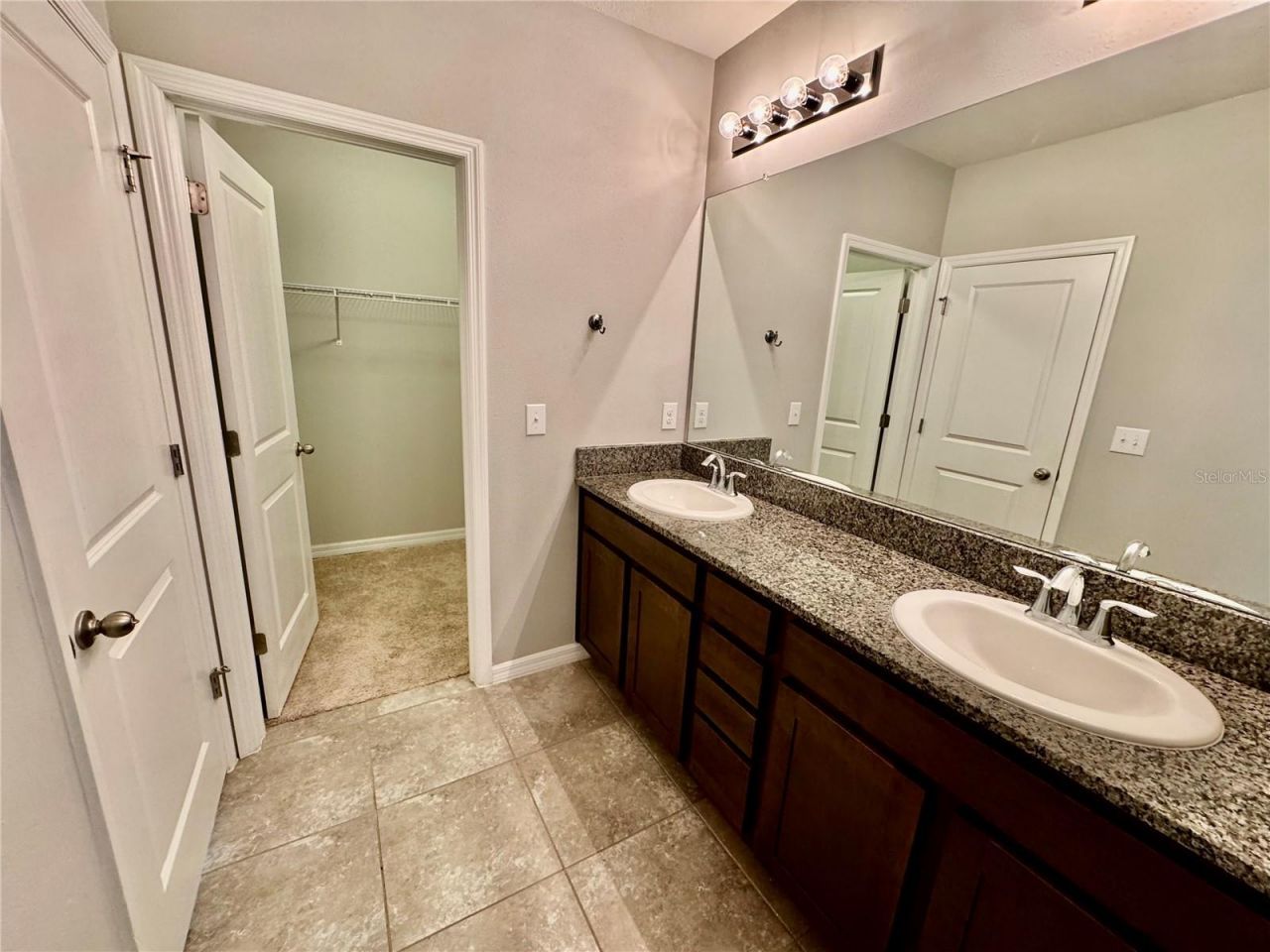 8696 Ice Wine Street , Sarasota, FL 34238 Photo
