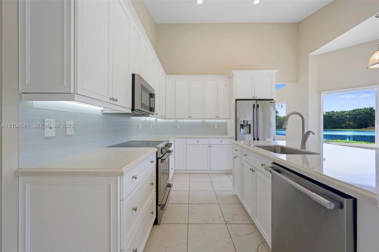 1400 Seabay Rd , Weston, FL 33326 Photo