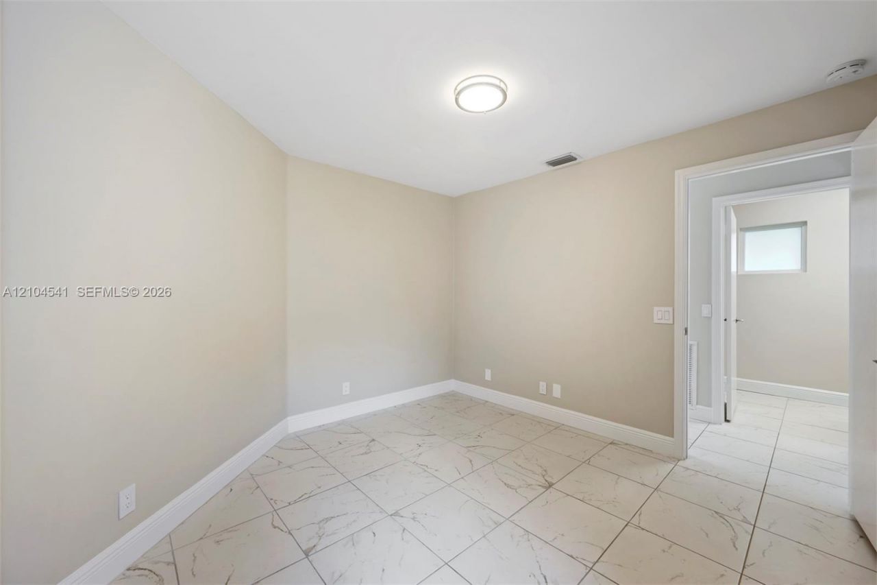 1400 Seabay Rd , Weston, FL 33326 Photo