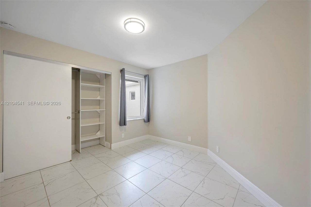 1400 Seabay Rd , Weston, FL 33326 Photo