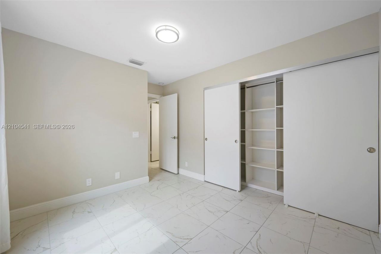 1400 Seabay Rd , Weston, FL 33326 Photo