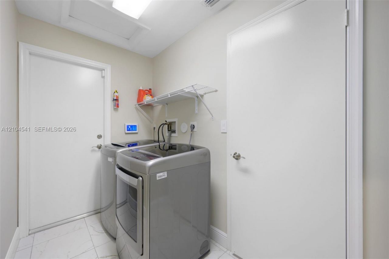 1400 Seabay Rd , Weston, FL 33326 Photo