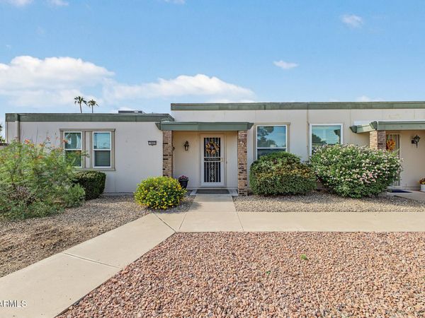 9962 W LANCASTER Drive, Sun City, AZ 85351