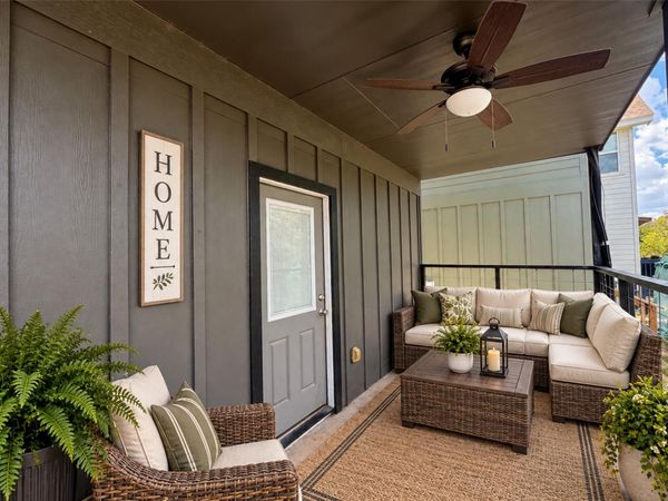 400 Shady Bluff DR , Wimberley, TX 78676