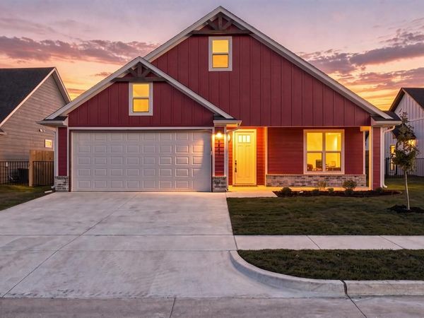 804 Lavender Court, Tolar, TX 76476