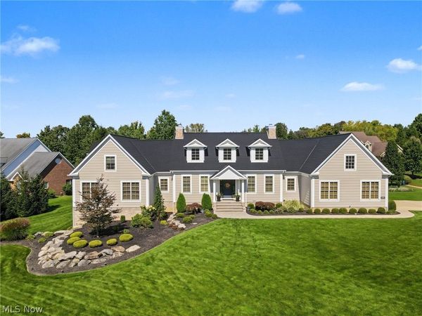 2288 Heritage Trail, Poland, OH 44514