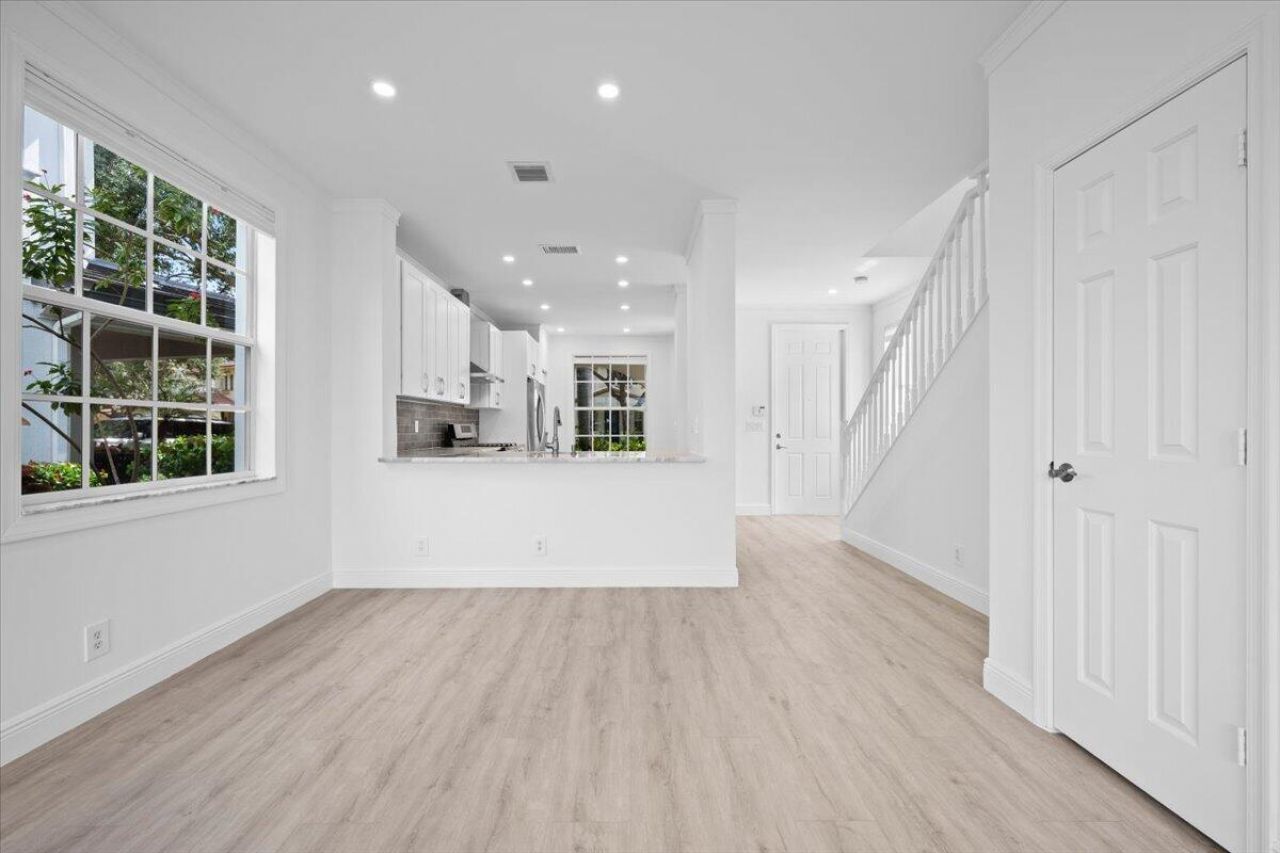 651 Castle Drive, Palm Beach Gardens, FL 33410 Photo