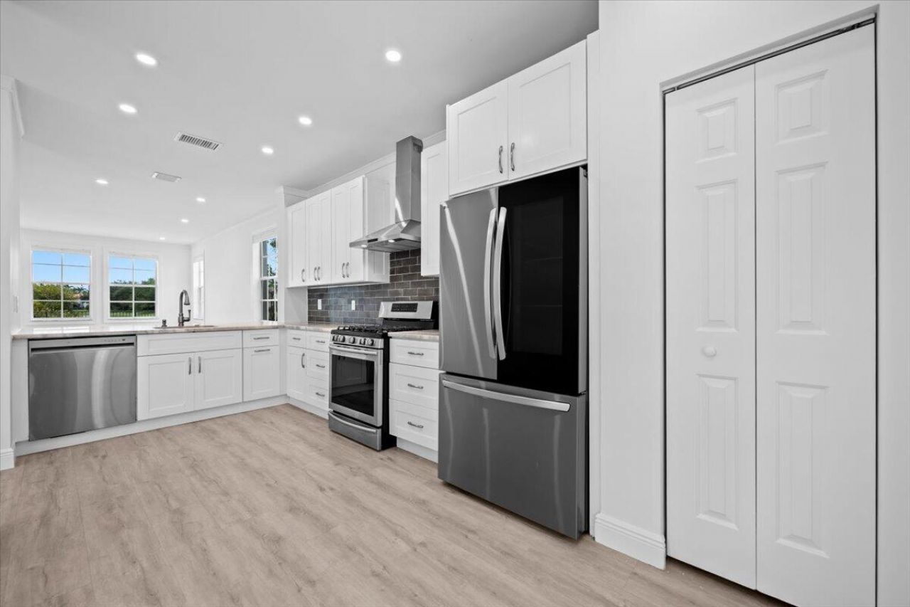 651 Castle Drive, Palm Beach Gardens, FL 33410 Photo