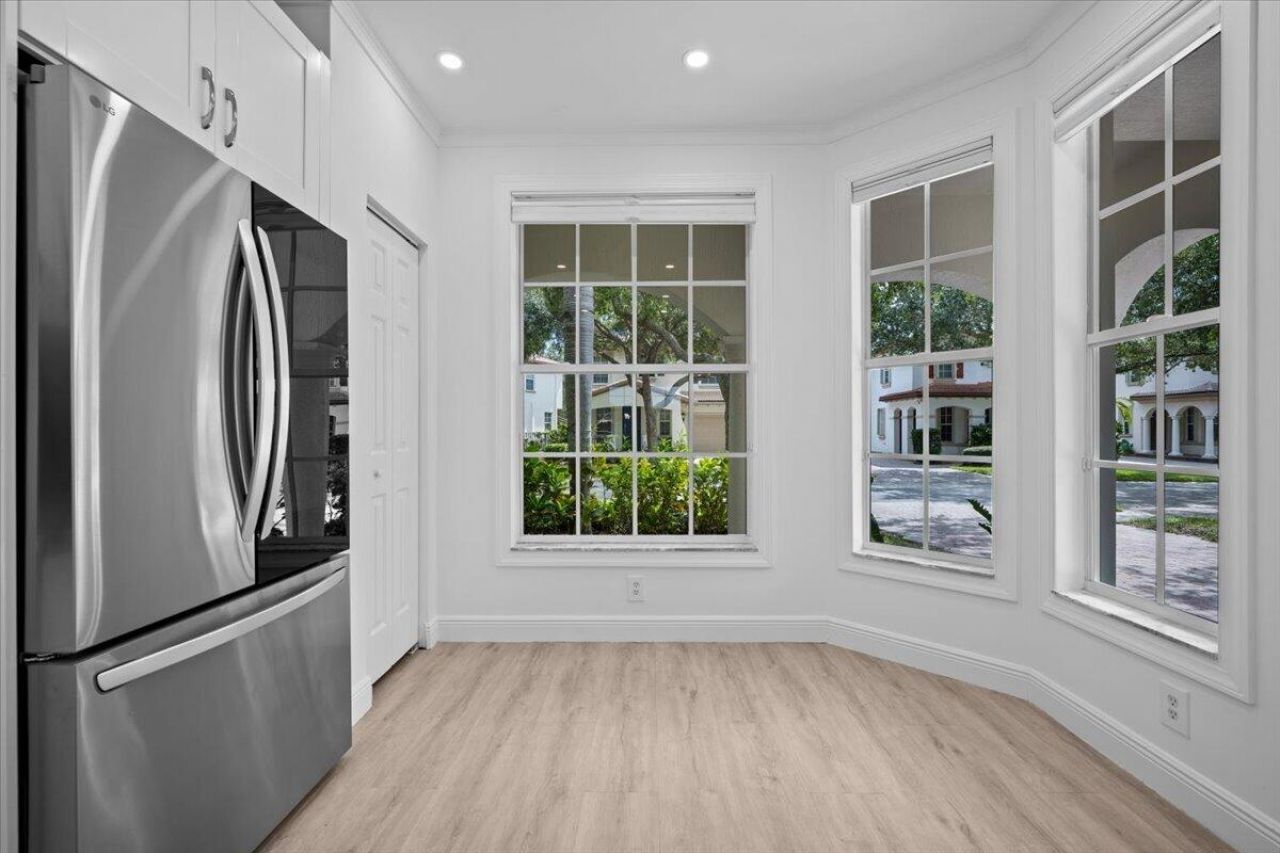 651 Castle Drive, Palm Beach Gardens, FL 33410 Photo