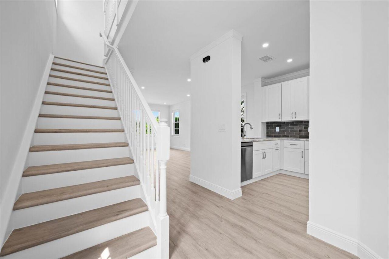651 Castle Drive, Palm Beach Gardens, FL 33410 Photo