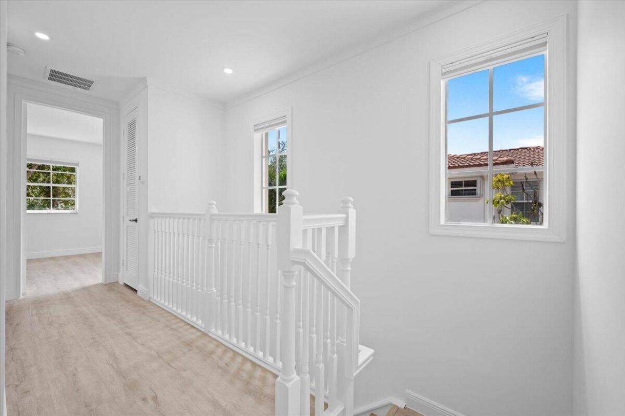 651 Castle Drive, Palm Beach Gardens, FL 33410 Photo