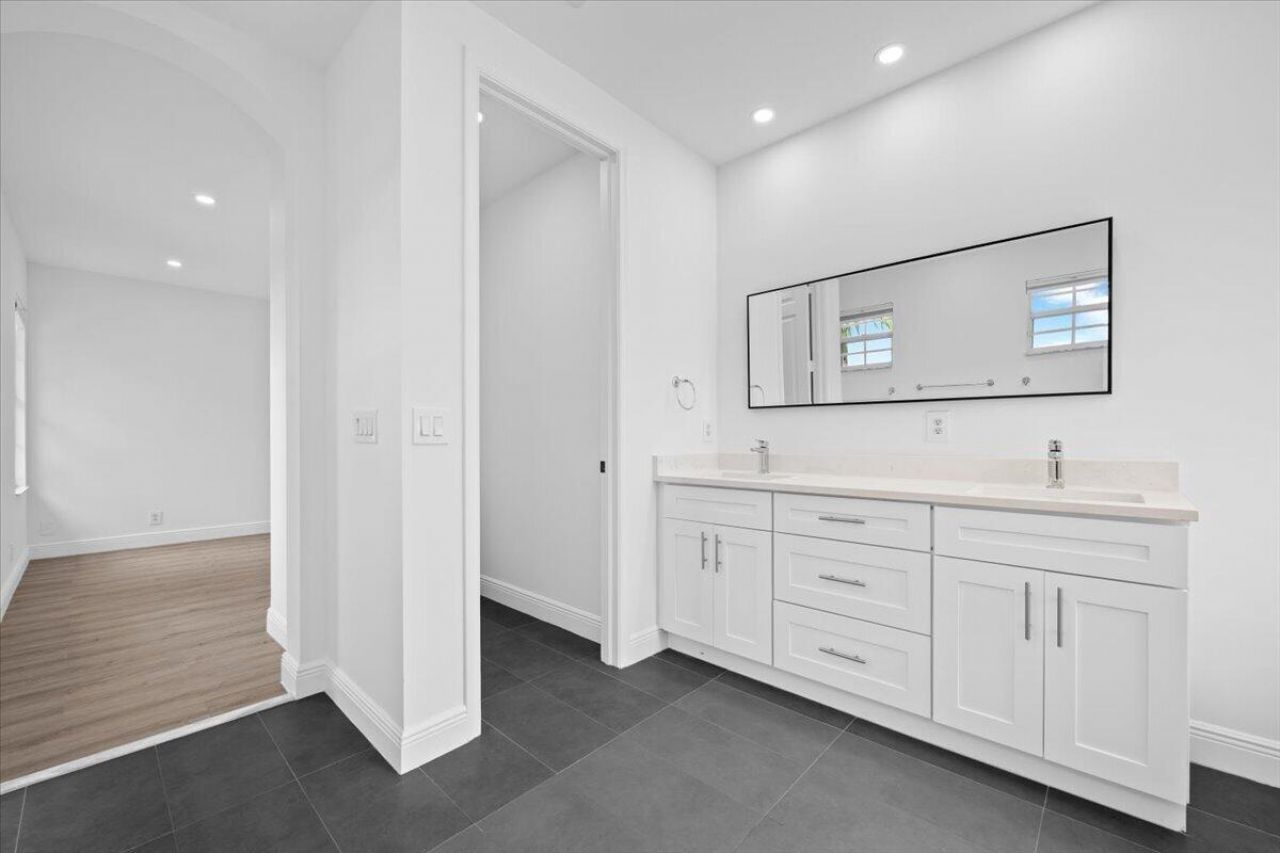 651 Castle Drive, Palm Beach Gardens, FL 33410 Photo