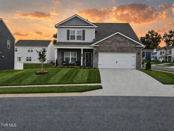 631 Canoe Street, Johnson City, TN 37604