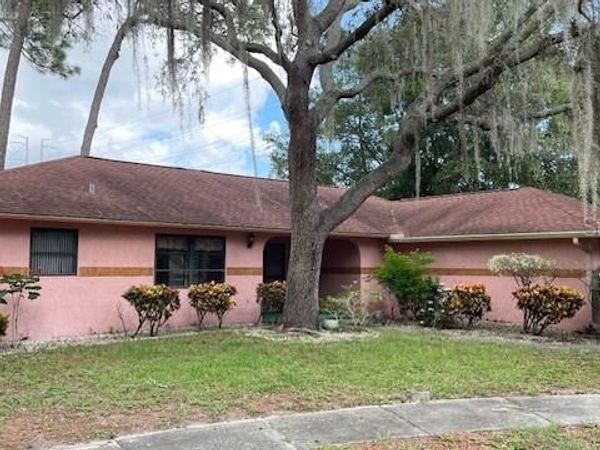 505 VILLAGE OAK DRIVE , TARPON SPRINGS, FL 34689