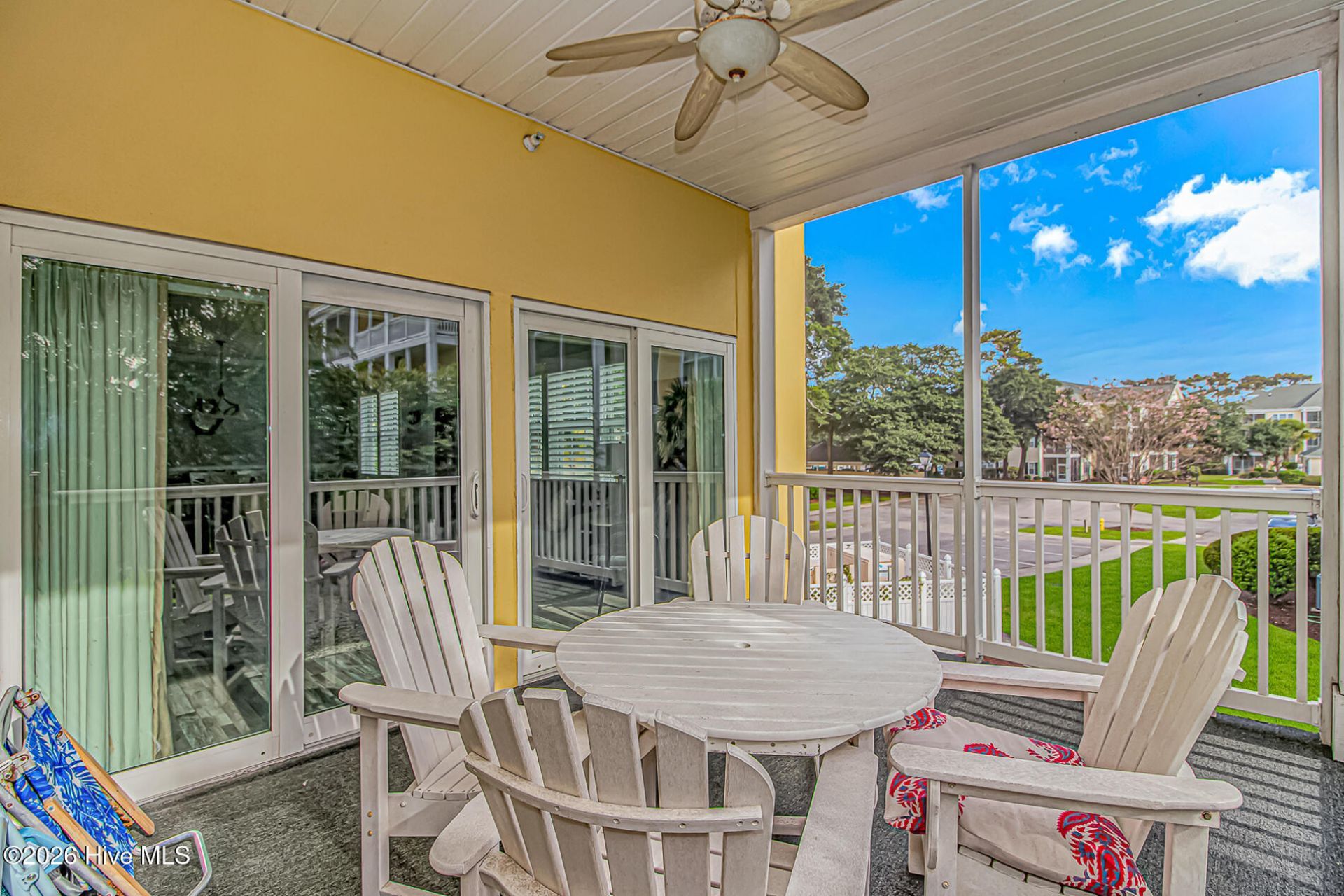 601 Hillside Drive N Photo 32
