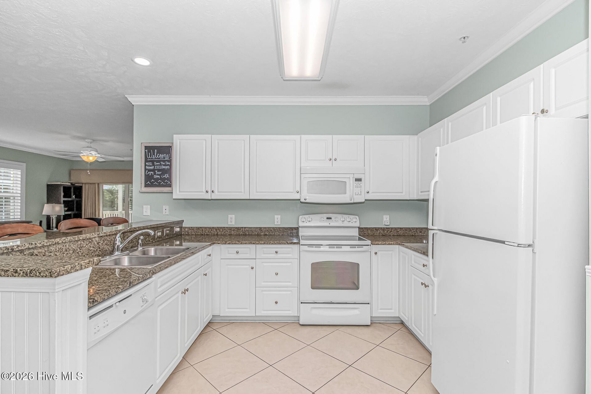601 Hillside Drive N Photo 8