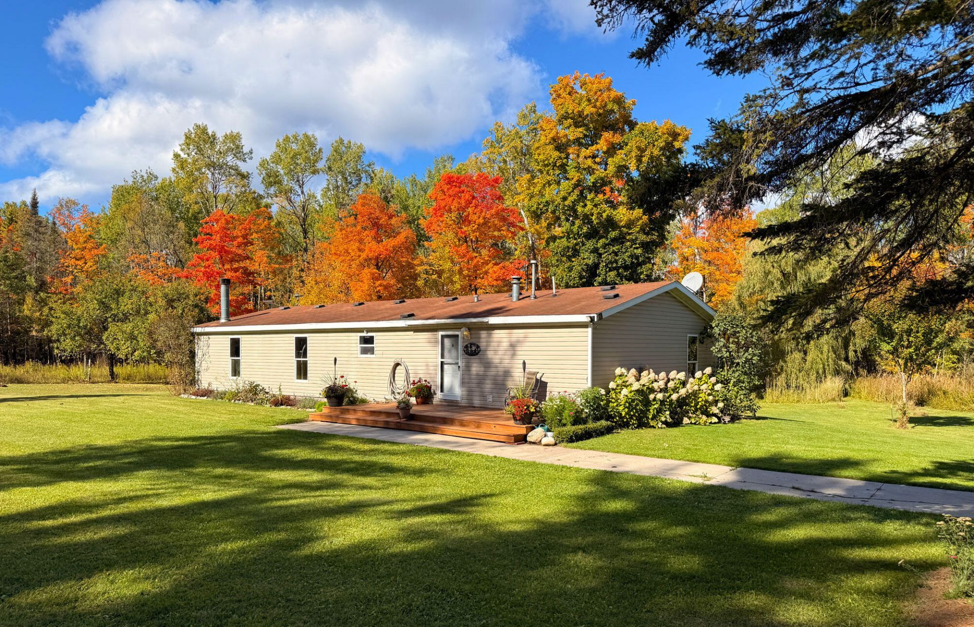 4122 N Gorman Rd, Saint Ignace, MI 49781 Main Photo