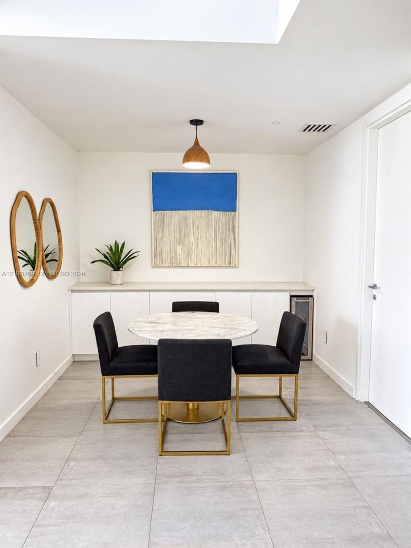 1300 Brickell Bay Dr , Unit 3805, Miami, FL 33131 Photo