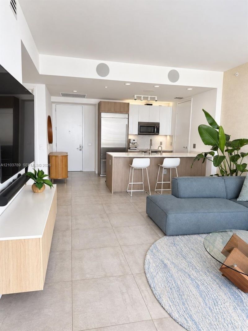 1300 Brickell Bay Dr , Unit 3805, Miami, FL 33131 Photo