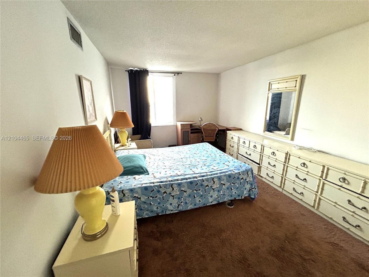 250 180th Dr , Unit 560, Sunny Isles Beach, FL 33160 Photo