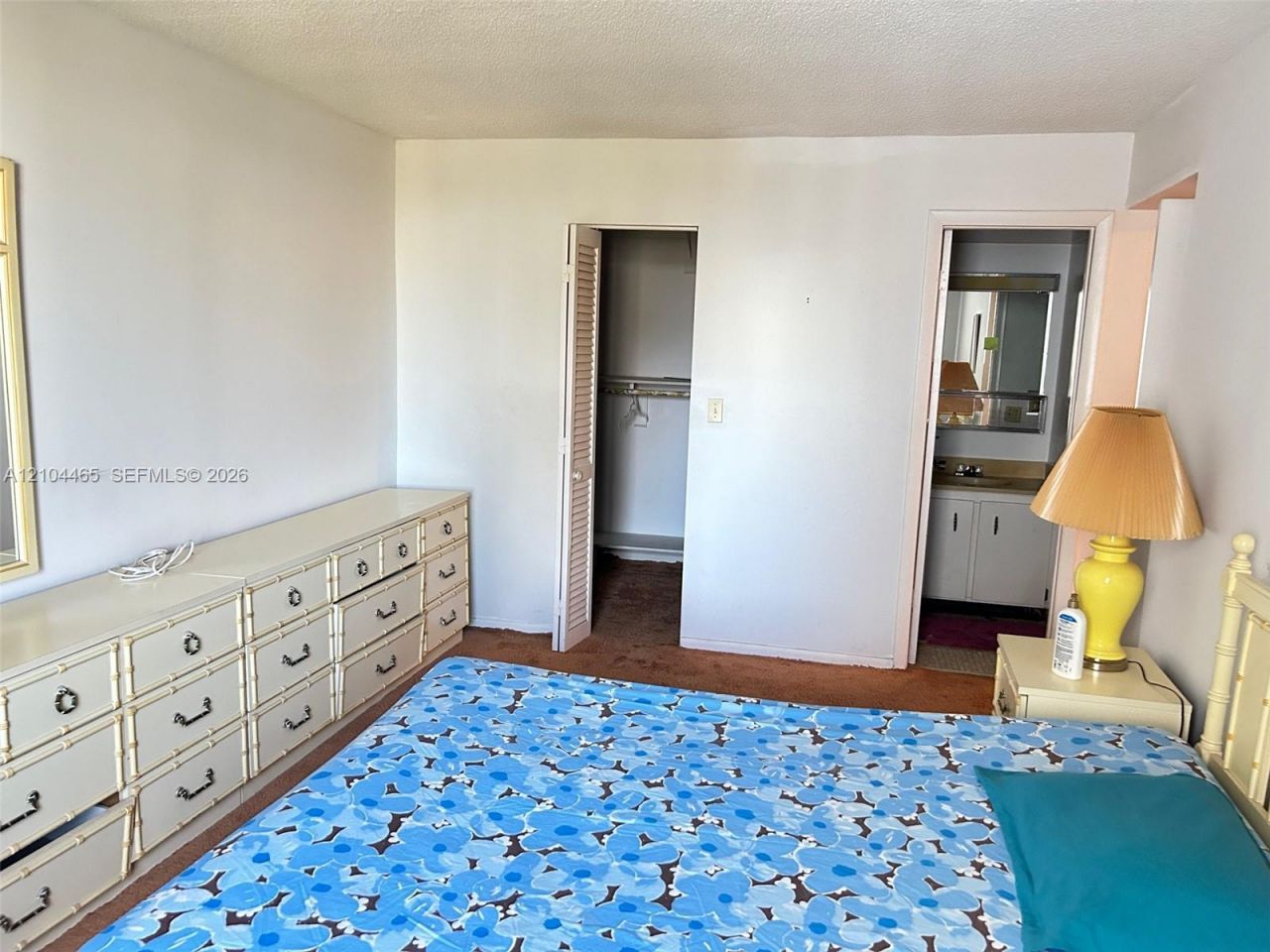 250 180th Dr , Unit 560, Sunny Isles Beach, FL 33160 Photo