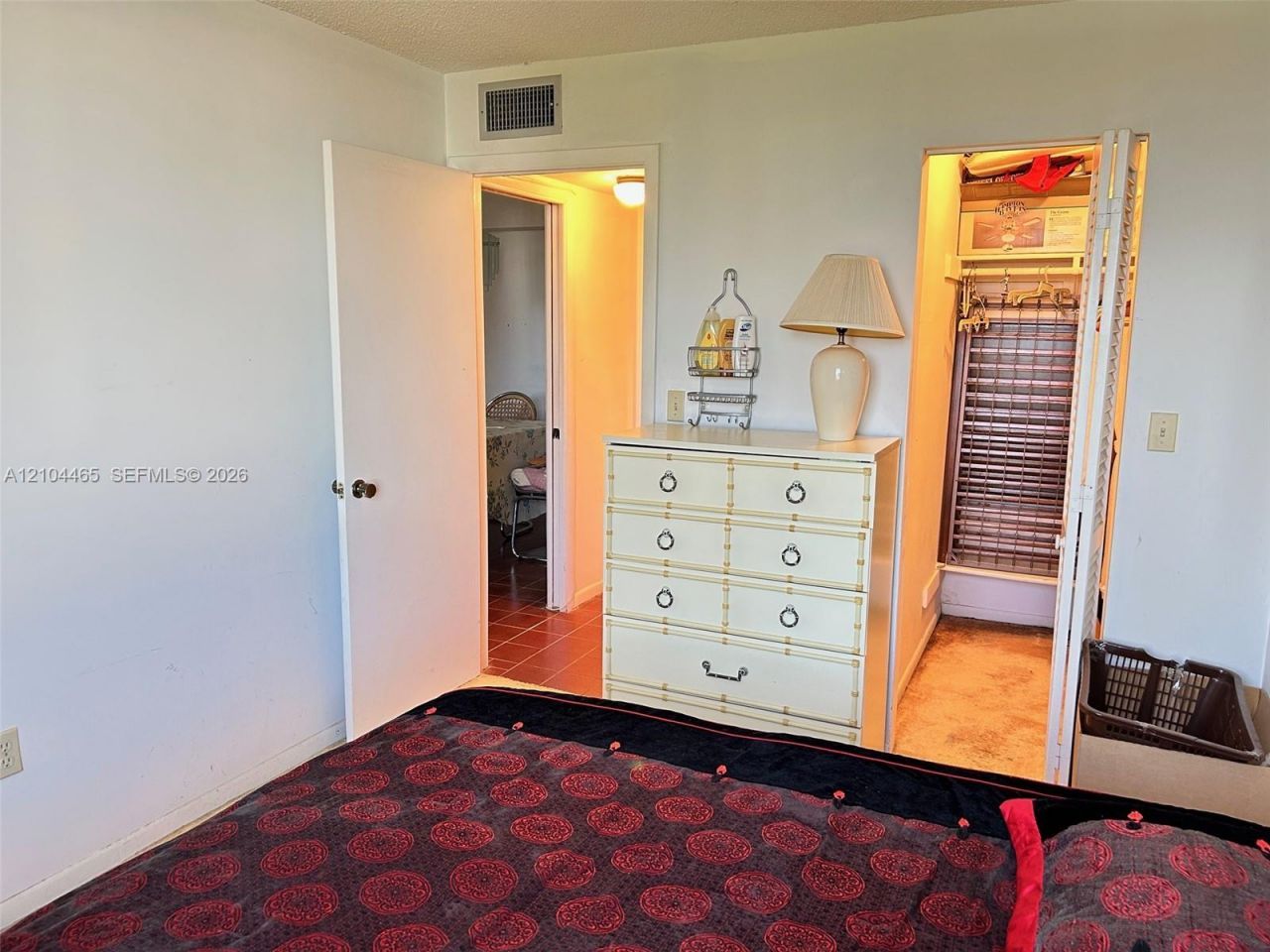 250 180th Dr , Unit 560, Sunny Isles Beach, FL 33160 Photo