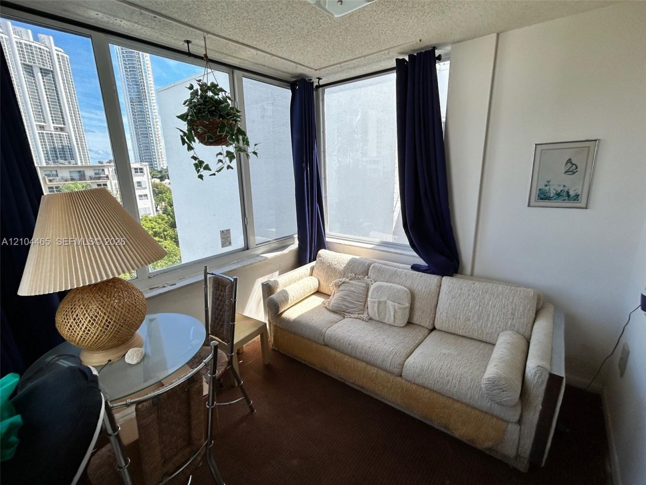 250 180th Dr , Unit 560, Sunny Isles Beach, FL 33160 Photo
