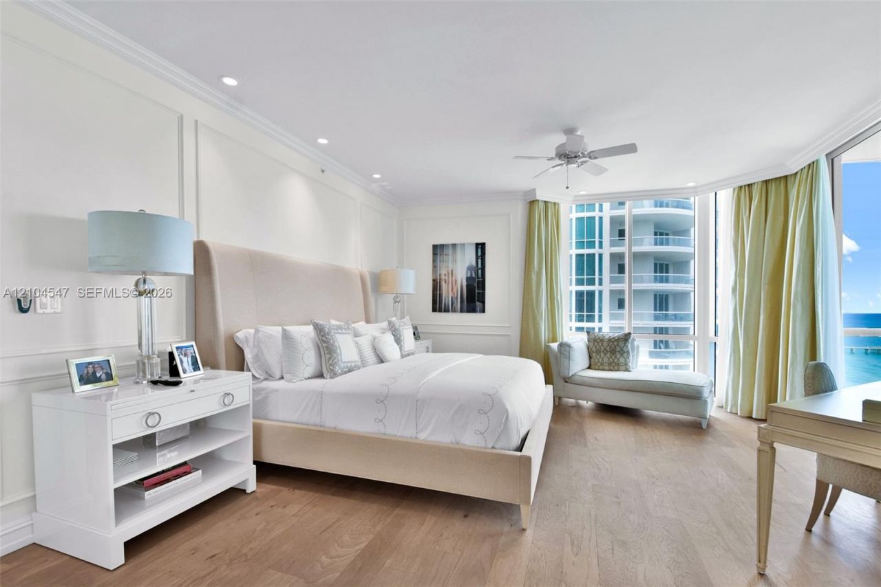 16047 Collins Ave , Unit 1401, Sunny Isles Beach, FL 33160 Photo