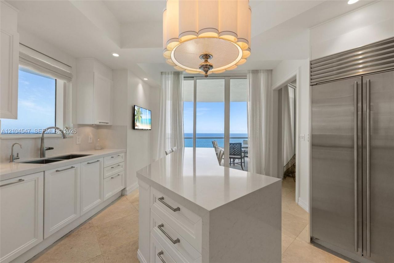 16047 Collins Ave , Unit 1401, Sunny Isles Beach, FL 33160 Photo