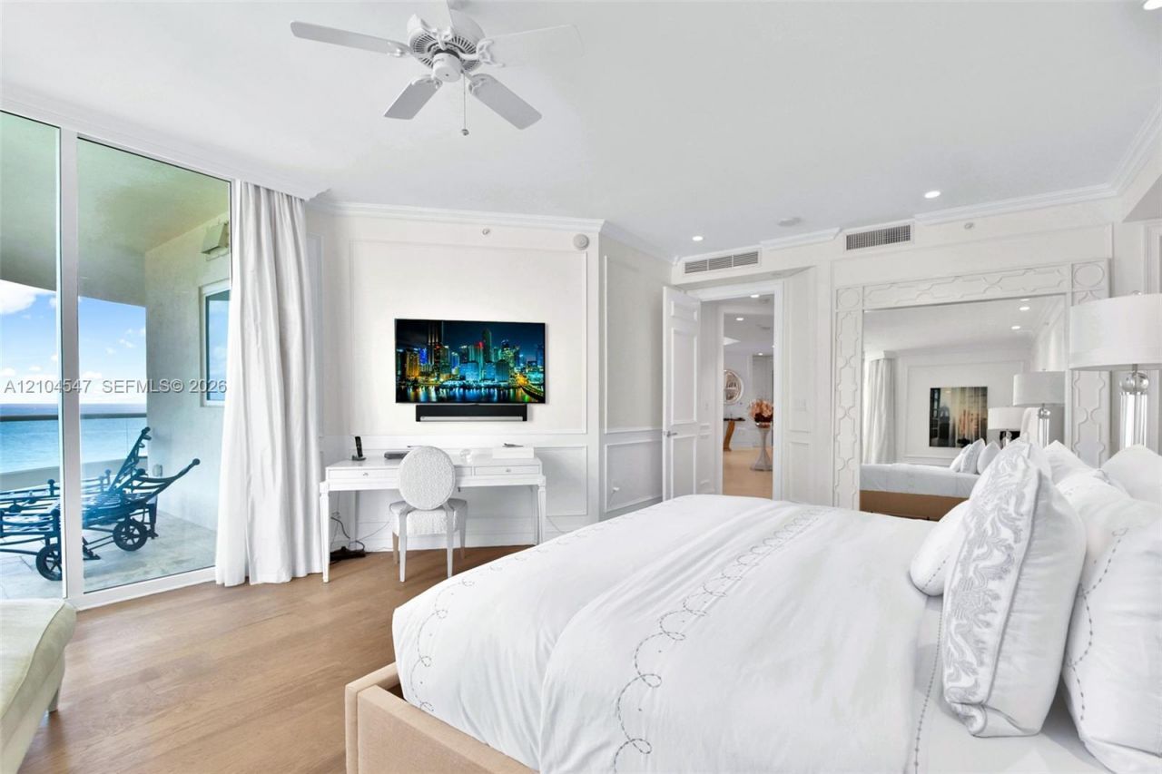 16047 Collins Ave , Unit 1401, Sunny Isles Beach, FL 33160 Photo