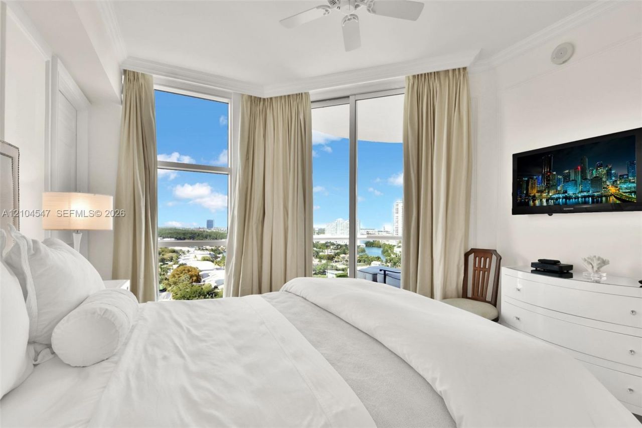 16047 Collins Ave , Unit 1401, Sunny Isles Beach, FL 33160 Photo