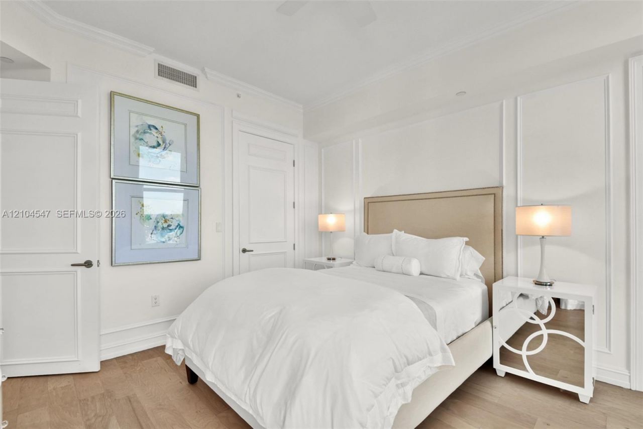 16047 Collins Ave , Unit 1401, Sunny Isles Beach, FL 33160 Photo