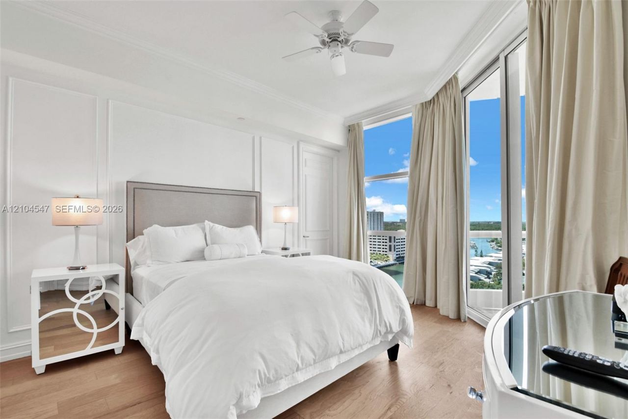 16047 Collins Ave , Unit 1401, Sunny Isles Beach, FL 33160 Photo