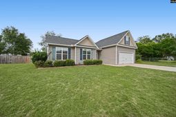 33 Raindance Lane photo 4