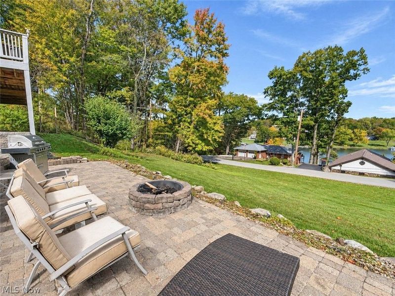 47920 Tomahawk Drive, Negley, OH 44441 Photo 32